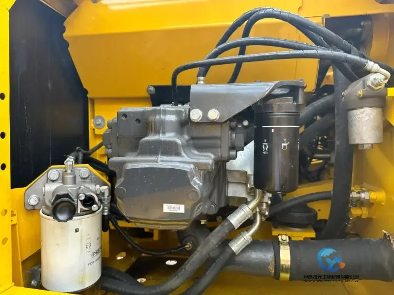 24_Used-Excavator-Komatsu-PC22017