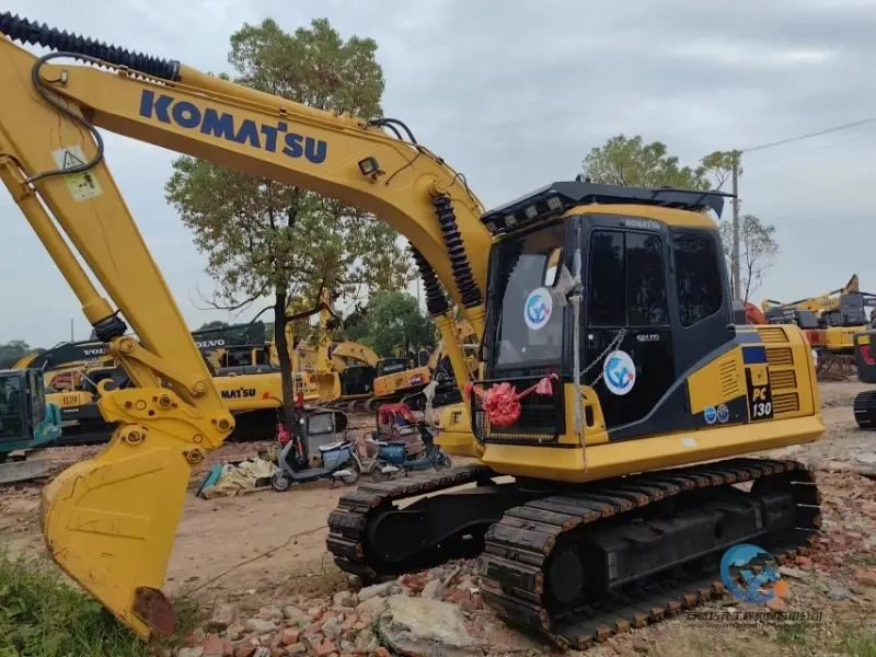 25_Used-Excavator-Komatsu-PC130-1-1