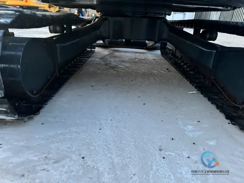 26_Used-Excavator-Komatsu-PC30MR-2-20