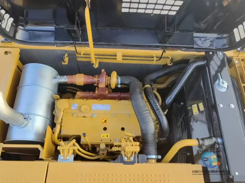 27_2022-Used-Excavator-Caterpillar-320D2-17