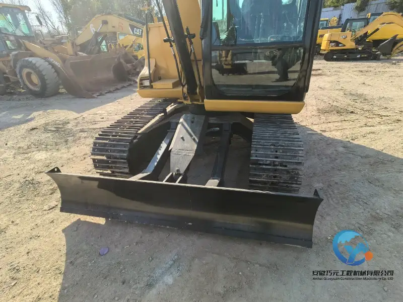 27_Used-Excavator-Caterpillar-307D23
