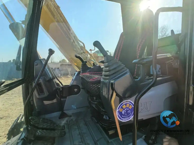 30_Used-Excavator-Caterpillar-307D26