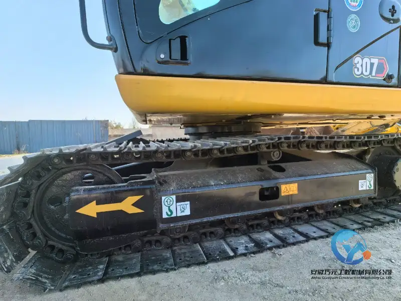 31_Used-Excavator-Caterpillar-307D27