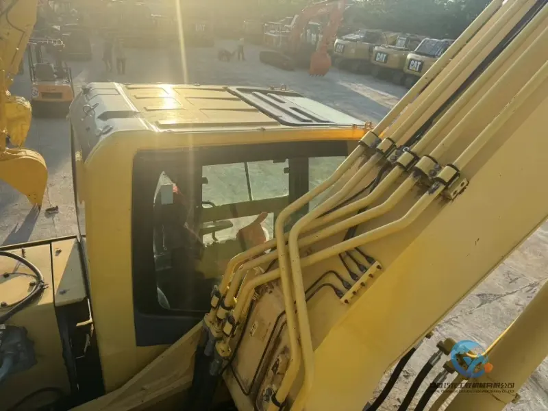 32_2023-Used-Excavator-Komatsu-PC400-15