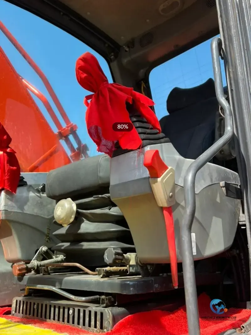 32_Used-Excavator-DOOSAN-DX300-LC-9C1