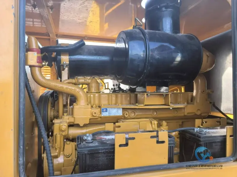 33_Used-Grader-Caterpillar-140K-6