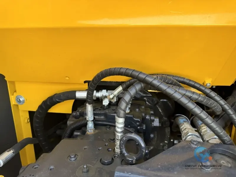 34_Used-Excavator-Komatsu-PC200-8-25