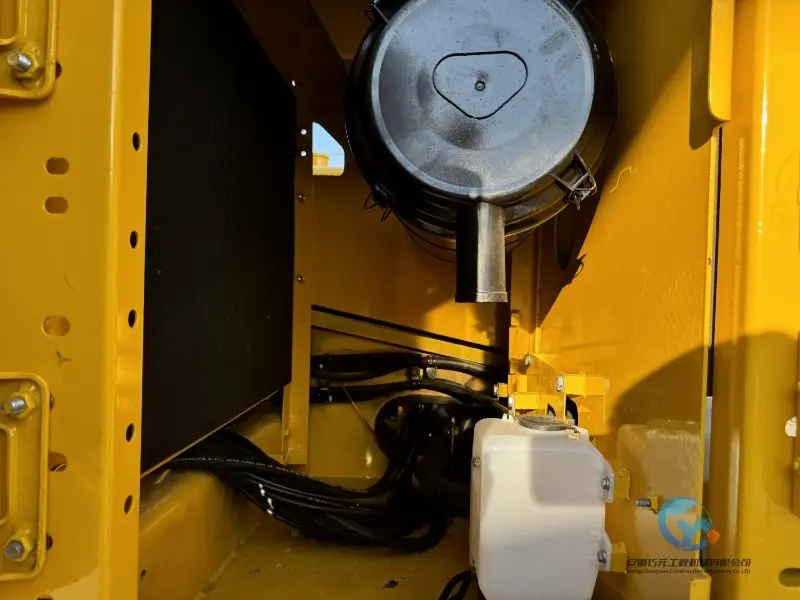 44_Used-Excavator-Komatsu-PC200-8-41