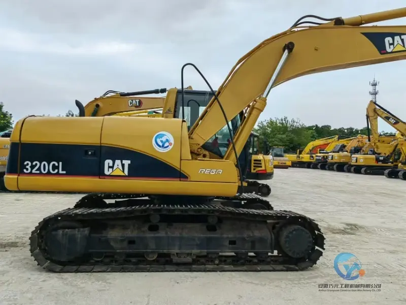 4_Used-Excavator-Caterpillar-320CL-1