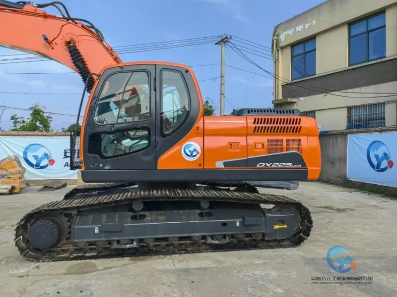 4_Used-Excavator-Doosan-DX225LCA-16
