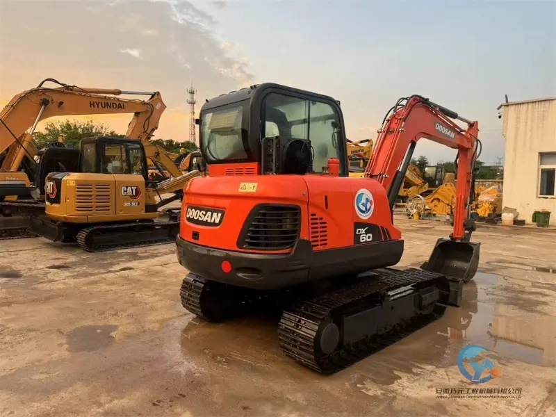 4_Used-excavator-Doosan-DX60-15