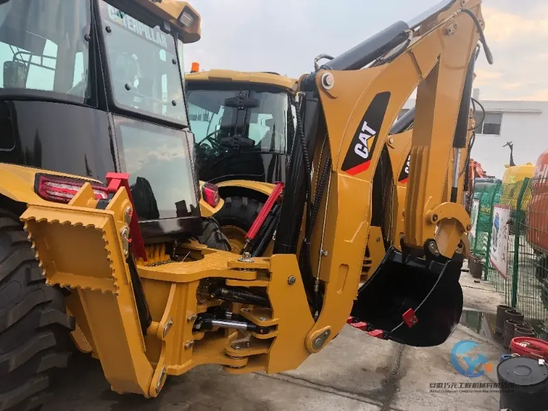 6_Used-Backhoe-Loader-Caterpillar-430F-3