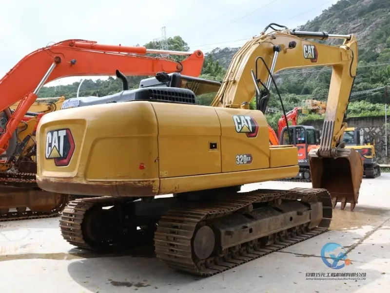 6_Used-Excavator-Caterpillar-320GX-17