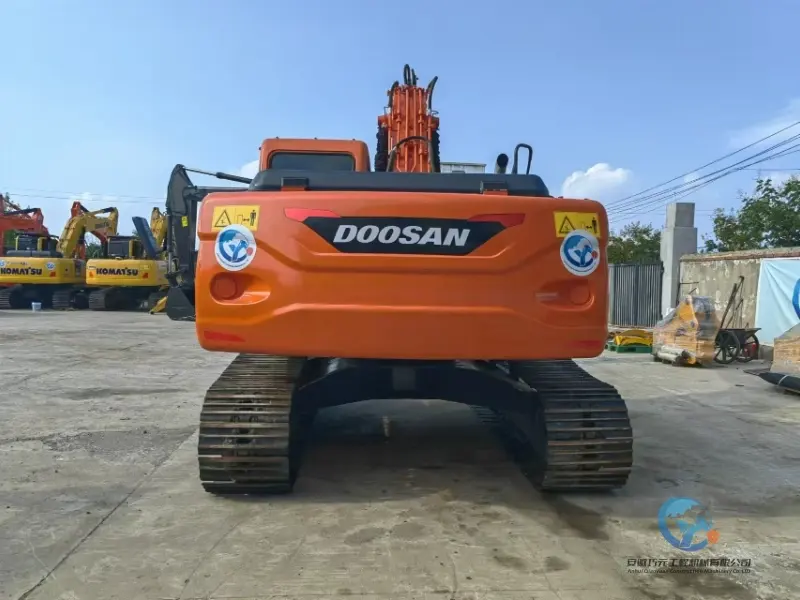 6_Used-Excavator-Doosan-DX225LCA-2