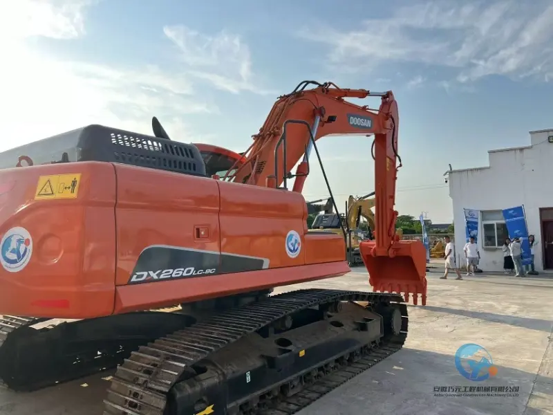 6_Used-Excavator-Doosan-DX260-16