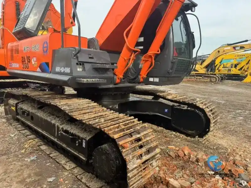 6_Used-Excavator-Hitachi-ZX35020