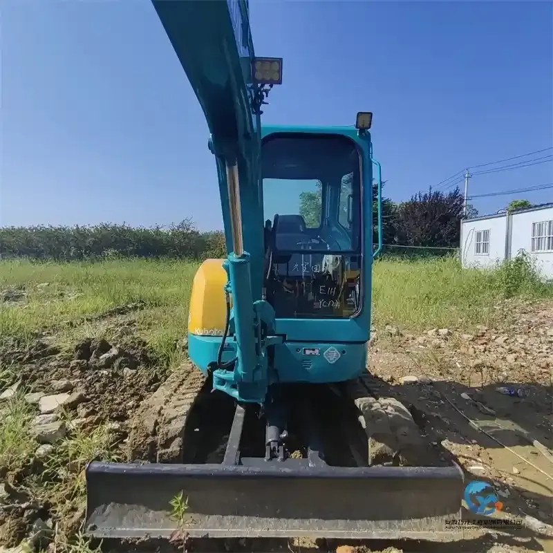6_Used-Excavator-Kubota-U35S7-1