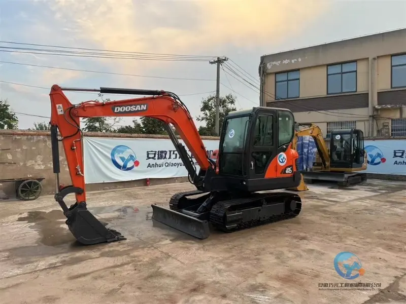 6_Used-excavator-Doosan-DX60-16