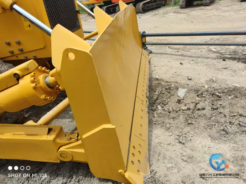 7_Used-Bulldozer-SHANTUI-SD2216