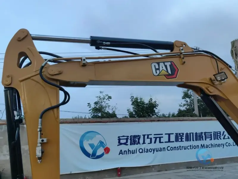 7_Used-Excavator-Caterpillar-303.5E2-14