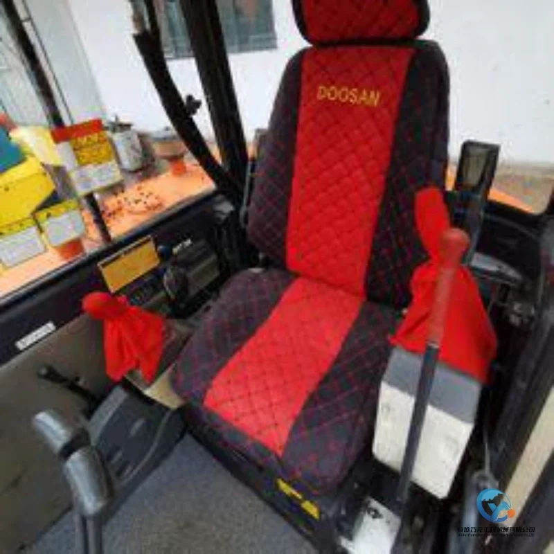 7_Used-Excavator-DOOSAN-DH553