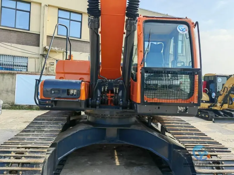 7_Used-Excavator-Doosan-DX225LCA-4