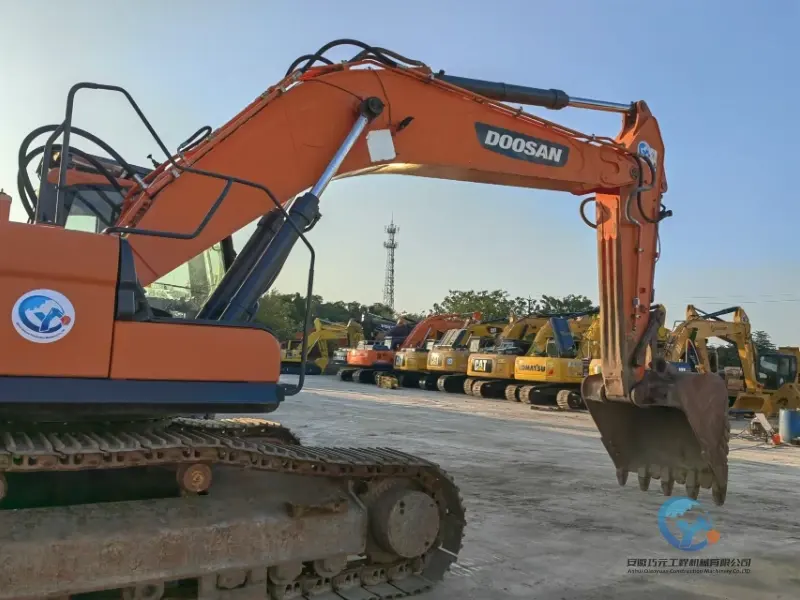 7_Used-Excavator-Doosan-DX380-9-23