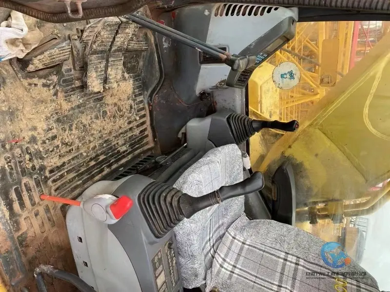 7_Used-Excavator-Komatsu-PC300-7-2