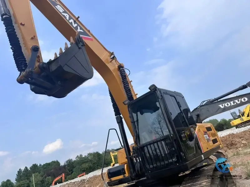 7_Used-Excavator-Sany-SY215C2