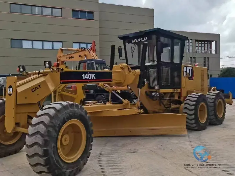 7_Used-Grader-Caterpillar-140K-17
