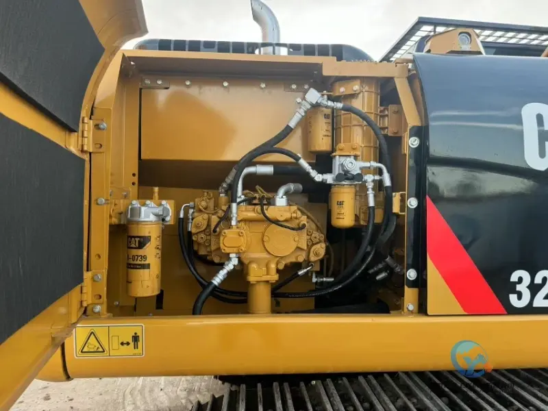 8_2021-Used-Excavator-Caterpillar-320D2-4