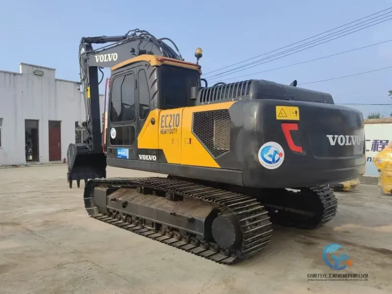 8_2022-Used-Excavator-Volvo-EC210D-2