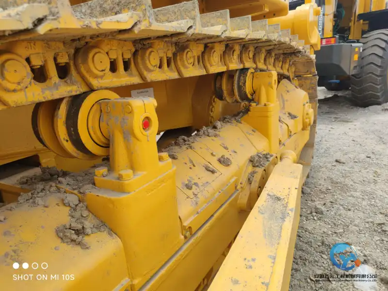 8_Used-Bulldozer-SHANTUI-SD225