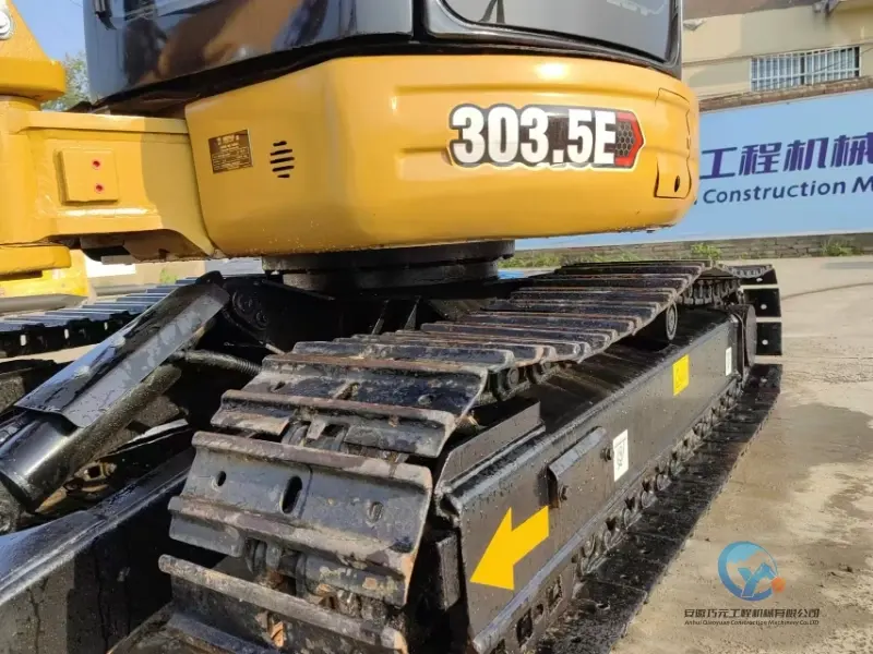 8_Used-Excavator-Caterpillar-303.5E-2