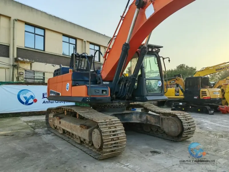 8_Used-Excavator-Doosan-DX380-9-8