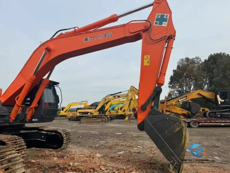 8_Used-Excavator-Hitachi-ZX350-1