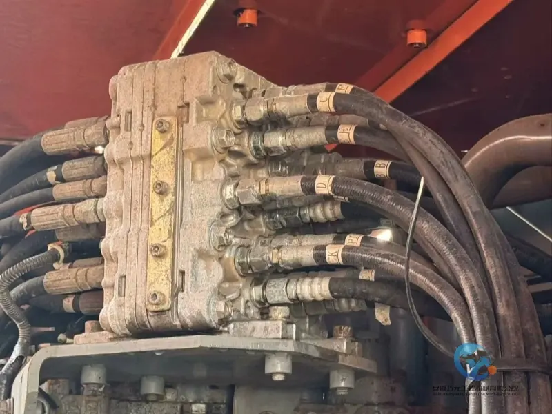 8_Used-Excavator-Hitachi-ZX350-5G-15