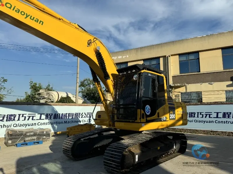 8_Used-Excavator-Komatsu-PC200-8-6
