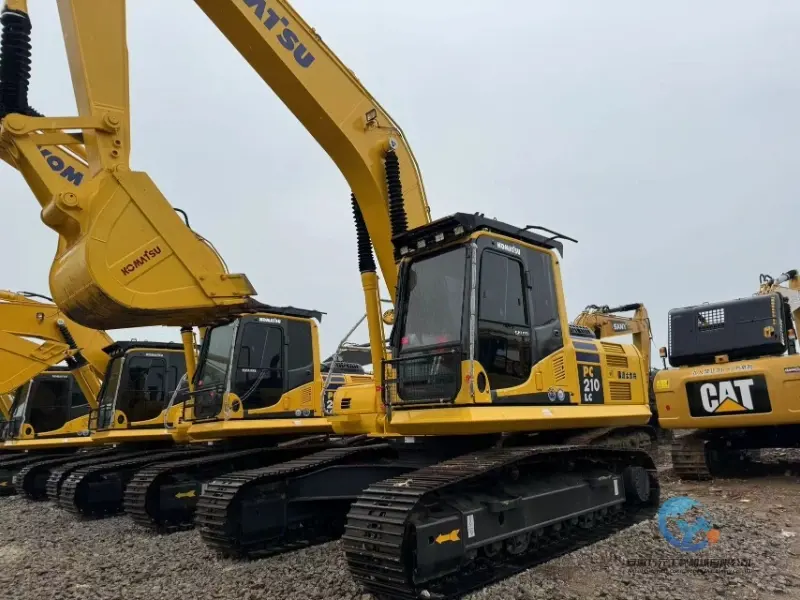 8_Used-Excavator-Komatsu-PC210LC-8-2