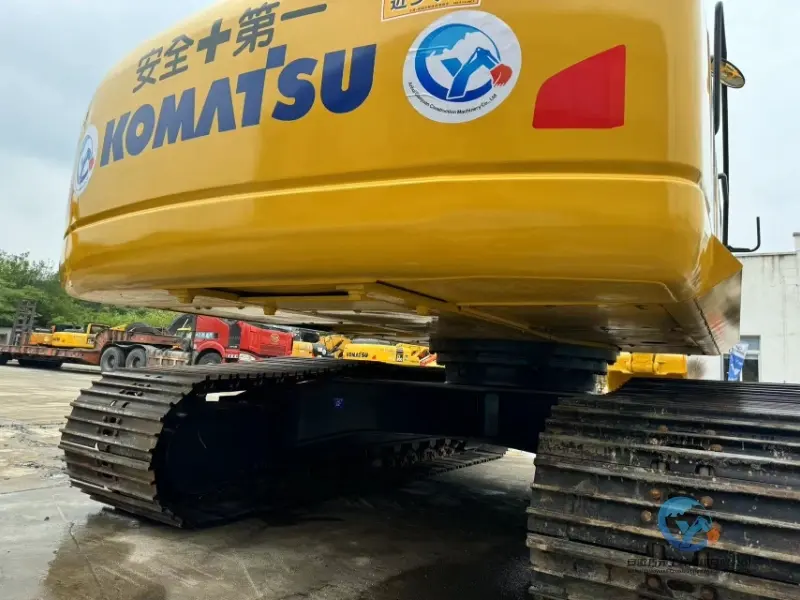 8_Used-Excavator-Komatsu-PC240-8-7