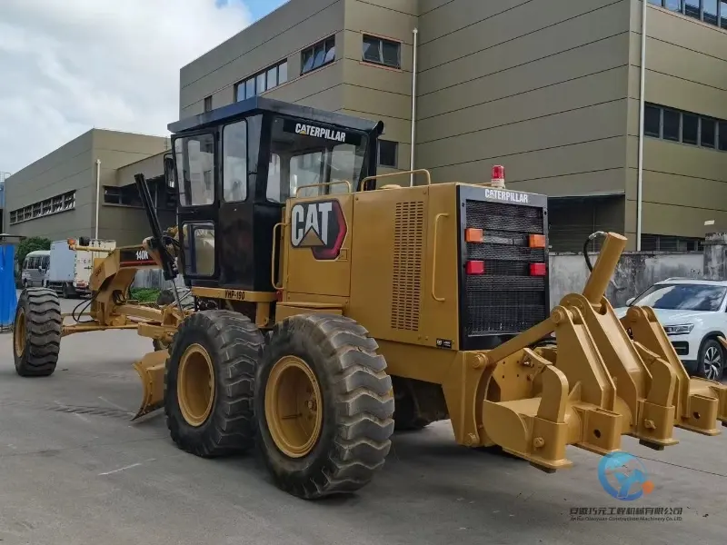 8_Used-Grader-Caterpillar-140K-31