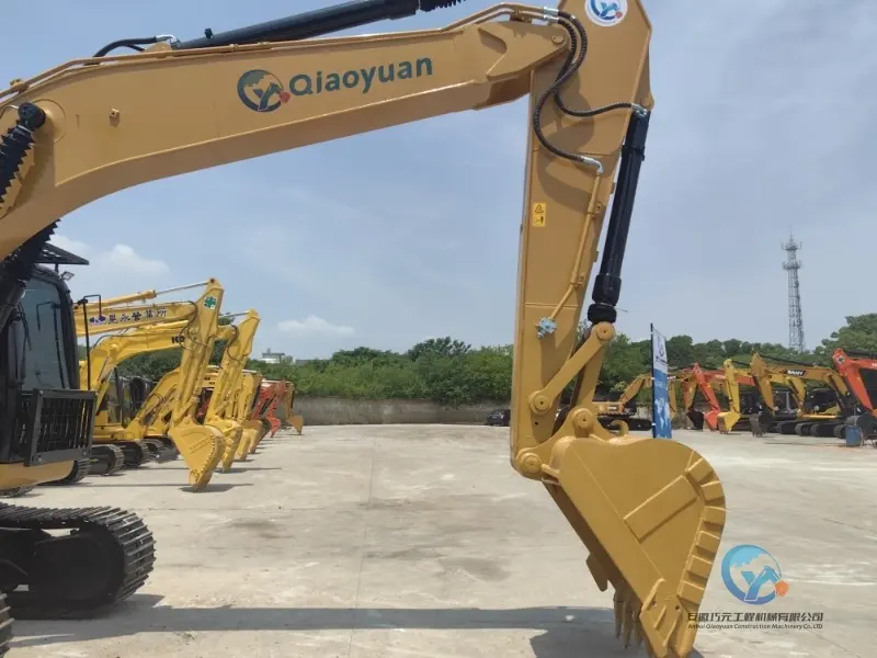 9_2020-Used-Excavator-Caterpillar-320D2-3