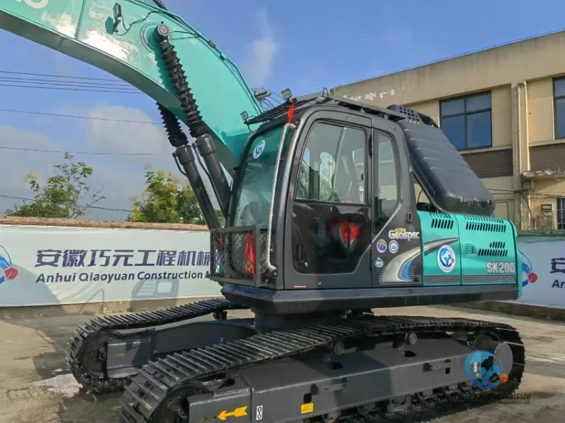 9_2023-Used-Excavator-Kobelco-SK200-1