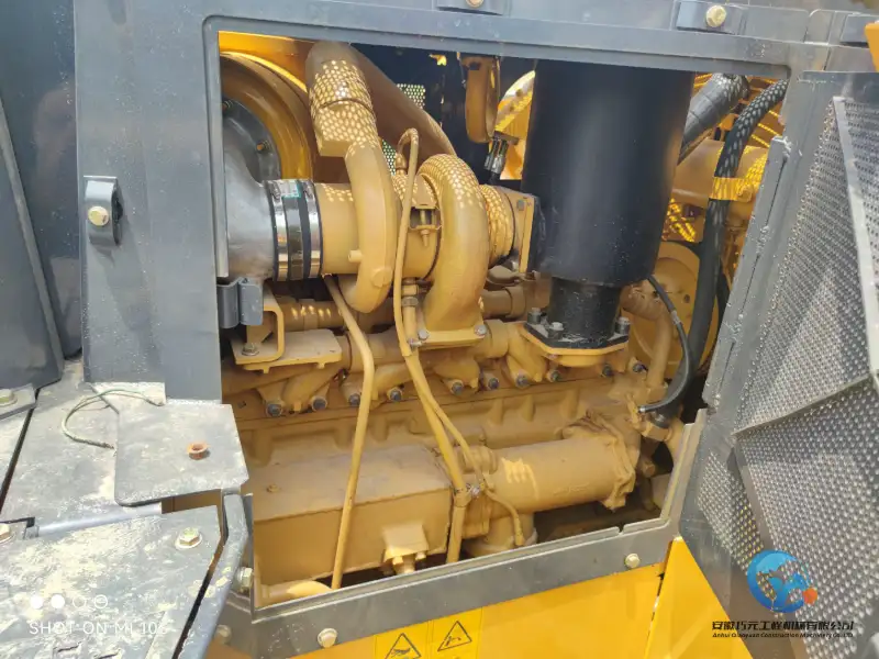 9_Used-Bulldozer-SHANTUI-SD221