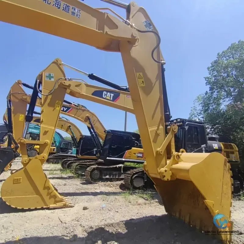 9_Used-Excavator-Caterpillar-340D-1