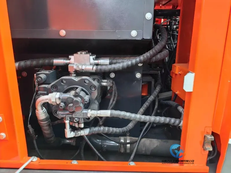 9_Used-Excavator-DOOSAN-DX15011