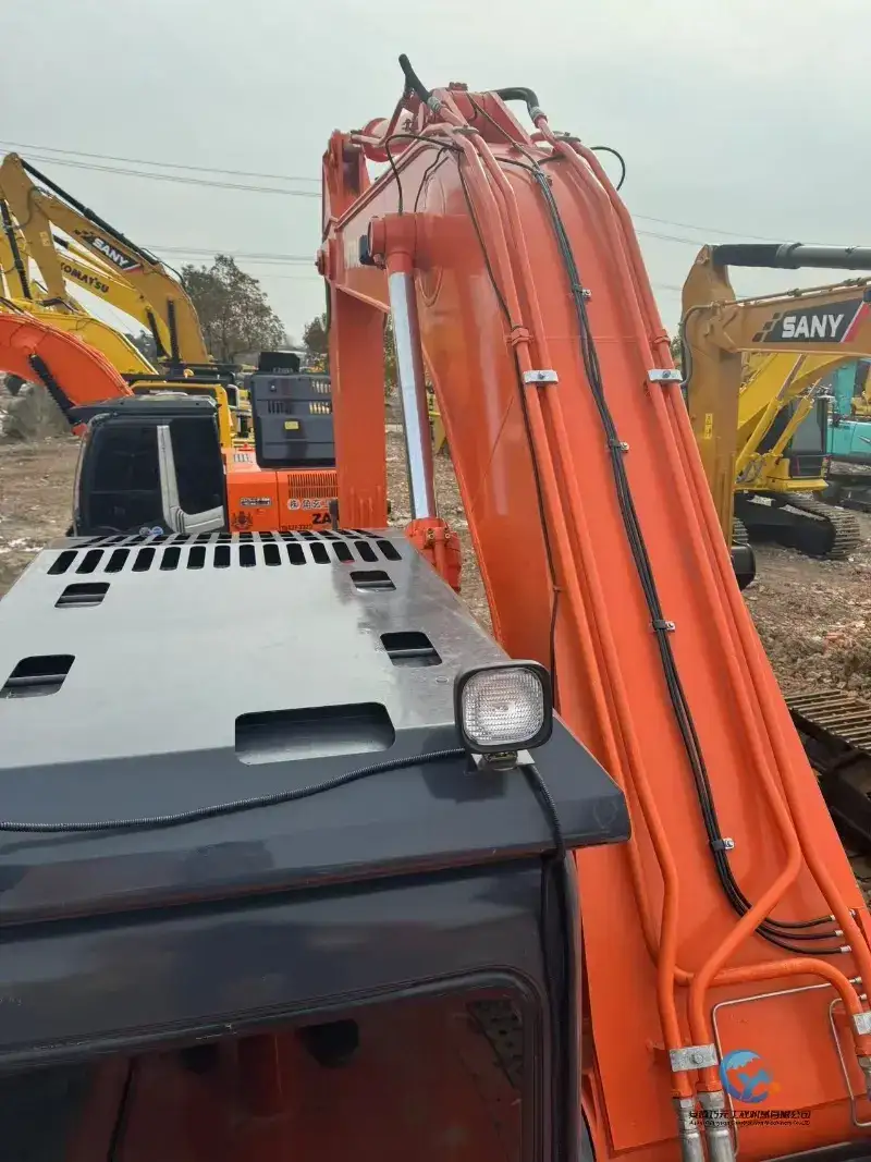 9_Used-Excavator-Hitachi-ZX3506