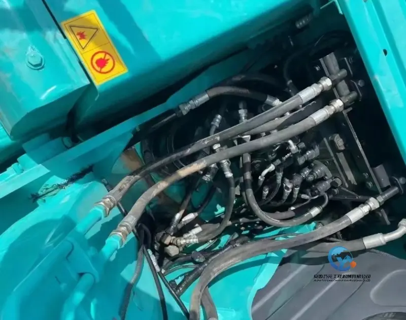 9_Used-Excavator-Kobelco-SK1406