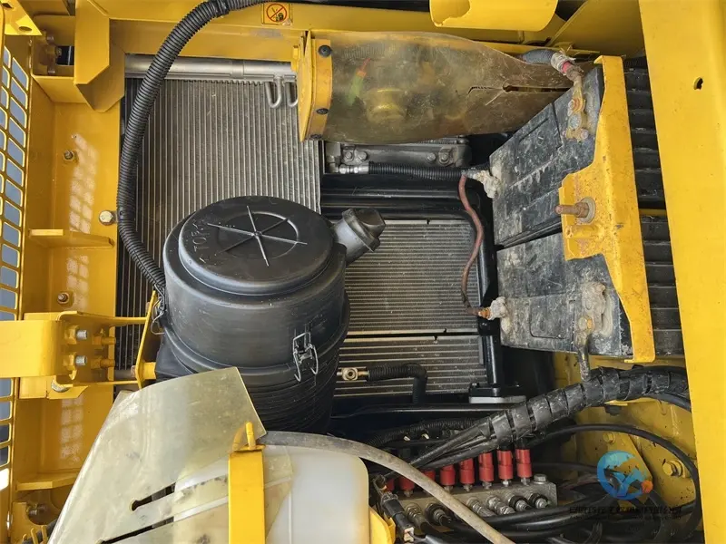 9_Used-Excavator-Komatsu-PC120-8-5