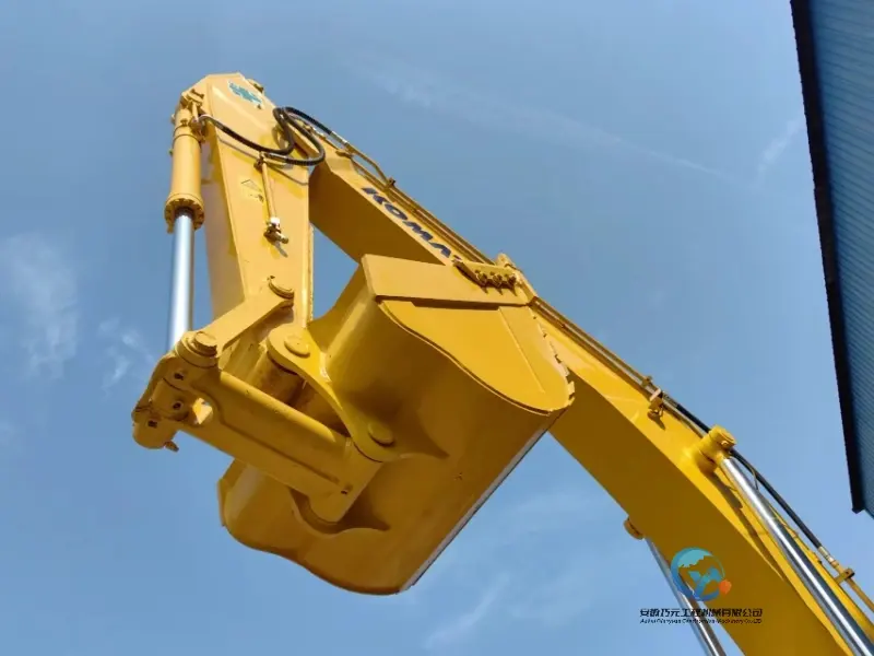 9_Used-Excavator-Komatsu-PC300-72